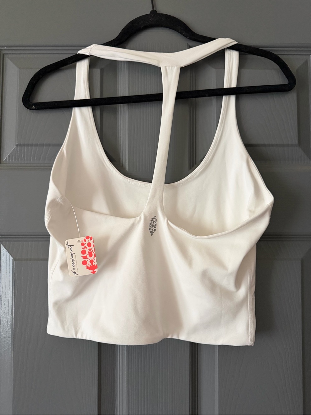 FP movement NWT White Scoop Neck Cropped Tank Top size L - Picture 3 of 3